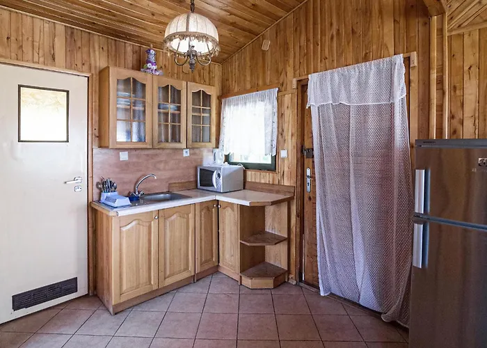 1 Bedroom Stunning In *